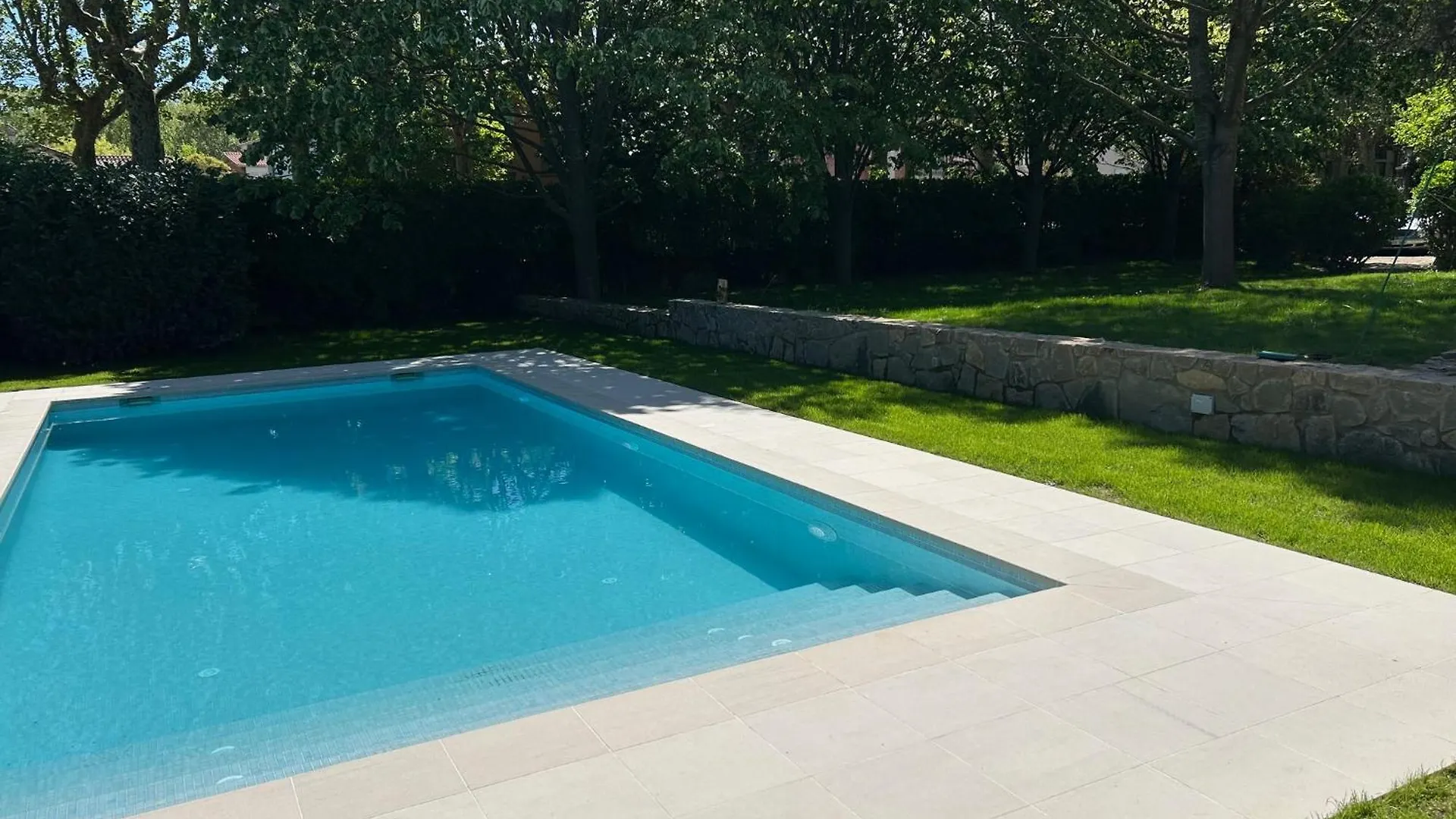 Espectacular Casa Chateau En El Centro De Olot Villa